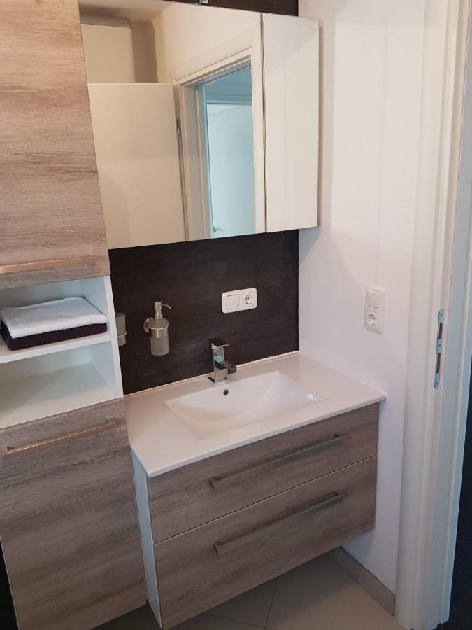 Bodul M. Apartment Vir Luaran gambar