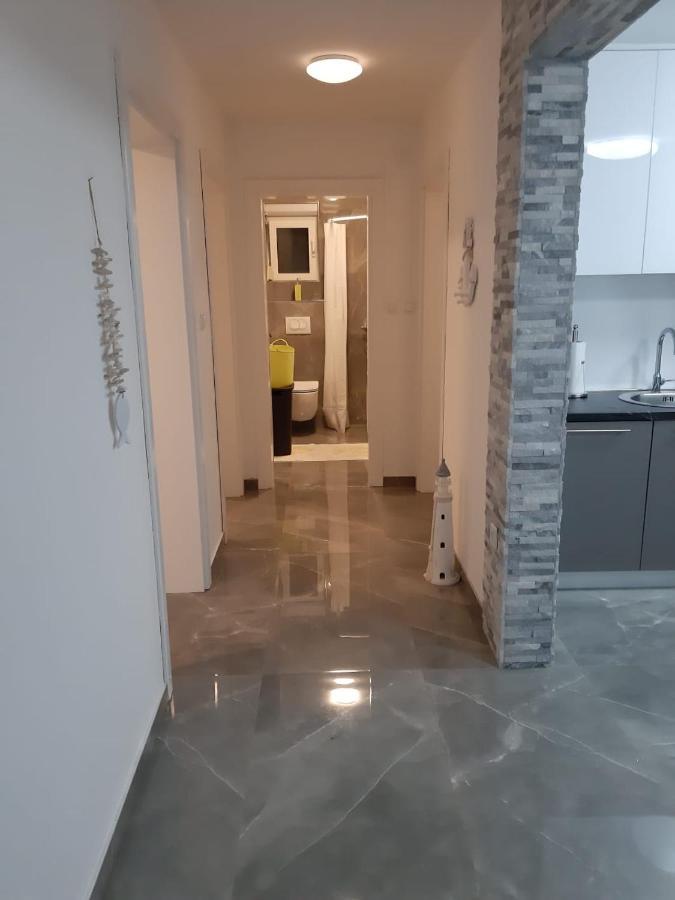 Bodul M. Apartment Vir Luaran gambar