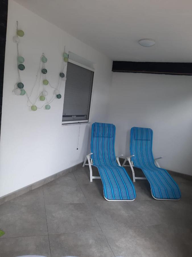 Bodul M. Apartment Vir Luaran gambar