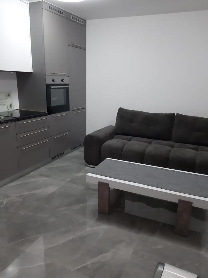 Bodul M. Apartment Vir Luaran gambar