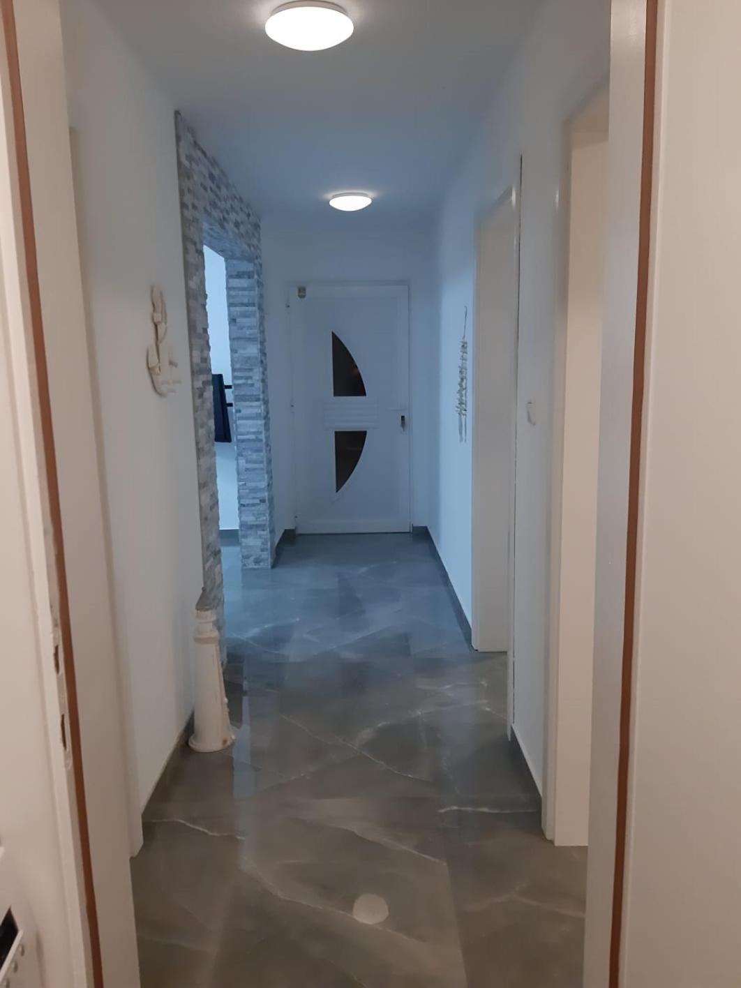 Bodul M. Apartment Vir Bilik gambar